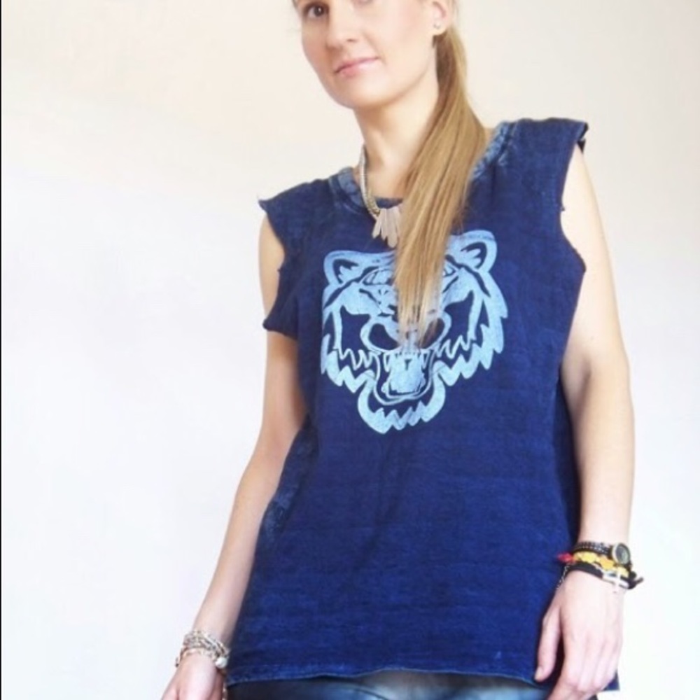 Zara Graphic Tiger Tank Tee Large